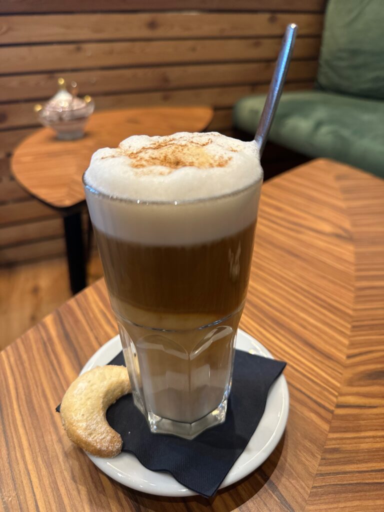 Vanillekipferl_Latte
